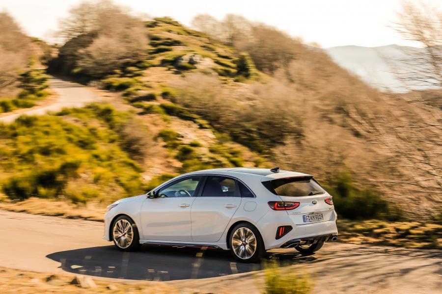  Kia Ceed GT 2018 года  (WW) (фото 40 из 51)